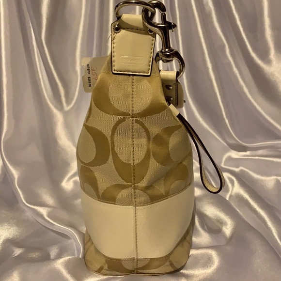 🌺 COACH F17434 🌺 KHAKI WHITE SIGNATURE HOBO BAG - Picture 7 of 8